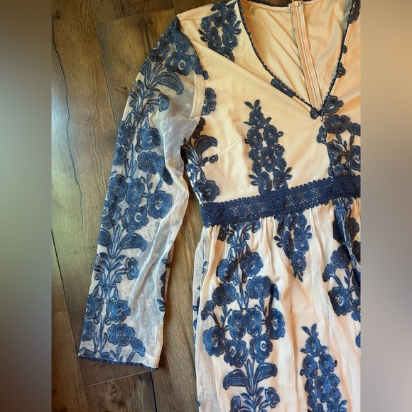 Arula “Norrie P” Embroidered Mesh Maxi Dress | Blue Floral Fall Dress Size B - Picture 5 of 11